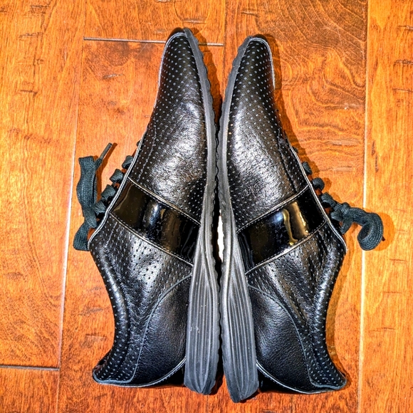 EUC COLE HAAN D44038 US 9B  Grand.OS Womens Black Leather Tennis Loafer Sneaker - Picture 2 of 10